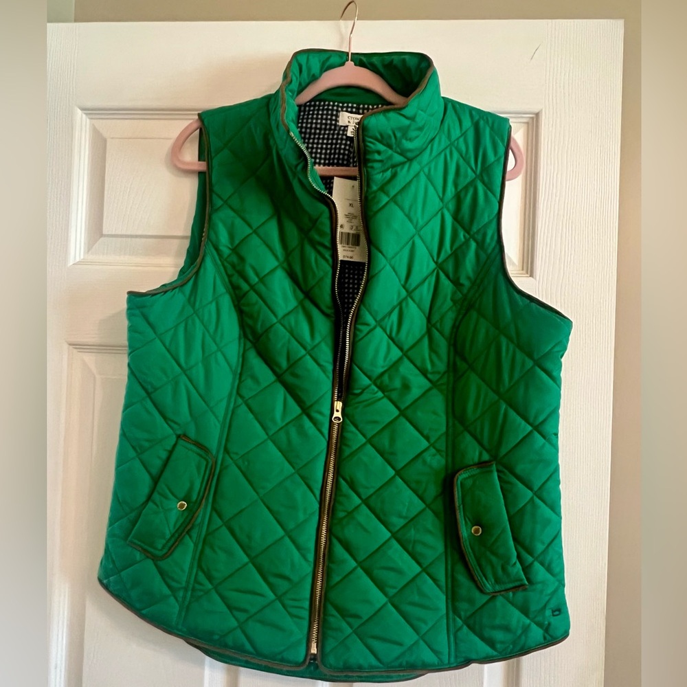Crown & Ivy Green Quilted Vest